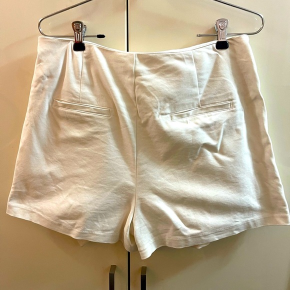 Womens Mini Skort Shorts Size XL (For L)Off White Silver Grommet Cotton Blend - Picture 4 of 9